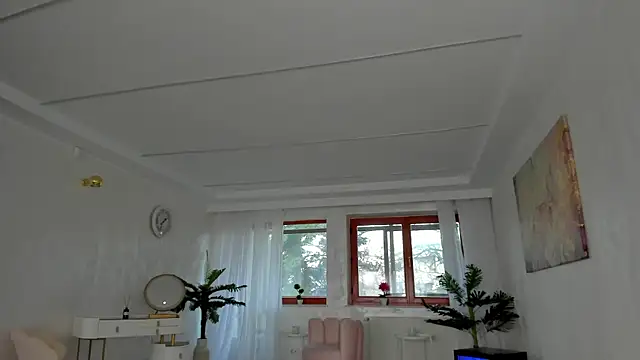 TiffanyHouston  online show from 12-12-24, 06:36