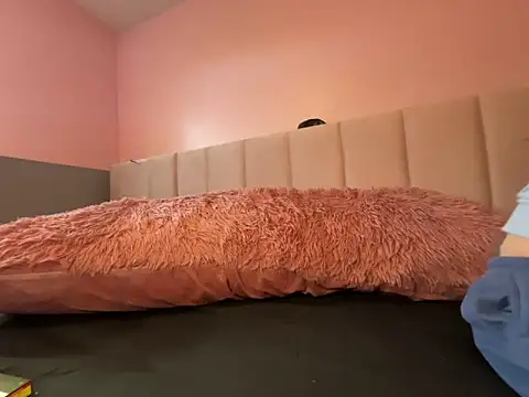 Snapshot of chloetease chatting on 10-02-25, 04:03 chloetease online show from 10-02-25, 04:03