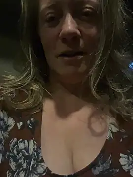 Snapshot of CravingControl chatting on 02-25-25, 01:20 CravingControl online show from 02-25-25, 01:20