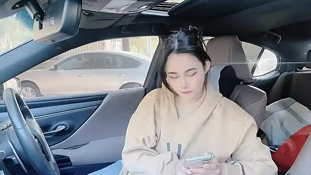 Snapshot of orla2021 chatting on 01-06-25, 12:27 orla2021 online show from 01-06-25, 12:27