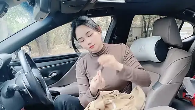 Snapshot of orla2021 chatting on 02-25-25, 05:08 orla2021 online show from 02-25-25, 05:08