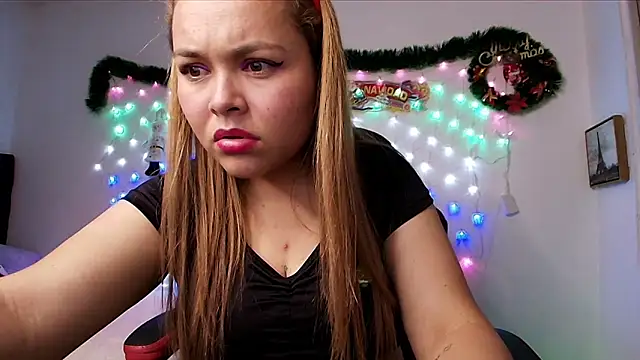 lili phill online show from 12-08-24, 03:21