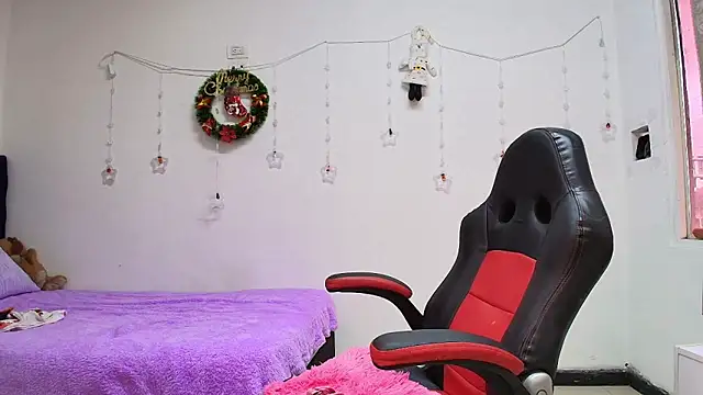 lili phill online show from 12-25-24, 07:13