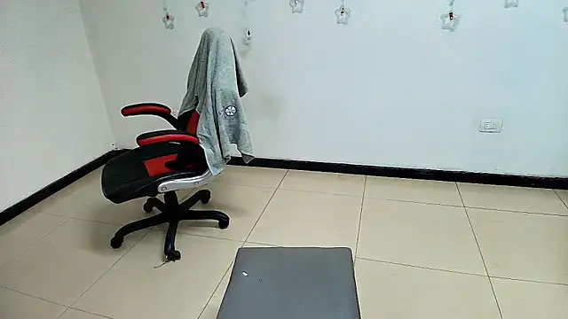 lili phill online show from 12-28-24, 05:23