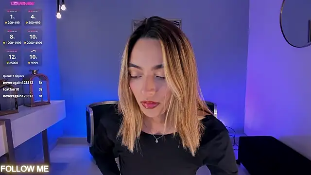 Snapshot of MelissaMoore_ chatting on 02-01-26, 02:43 MelissaMoore online show from 02-01-26, 02:43