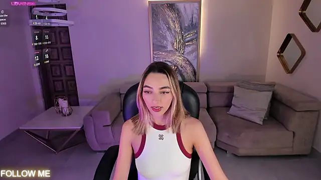 Snapshot of MelissaMoore_ chatting on 03-01-26, 11:07 MelissaMoore online show from 03-01-26, 11:07