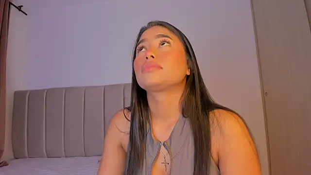 isa bunny online show from 10-30-25, 03:30