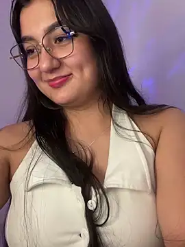 yessi rose online show from 10-22-25, 03:51