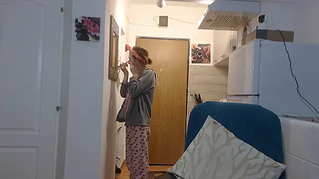 simyhvn online show from 02-26-25, 05:09