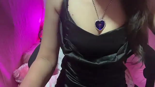 Snapshot of Queen_Angelena chatting on 02-01-25, 07:44 Queen Angelena online show from 02-01-25, 07:44