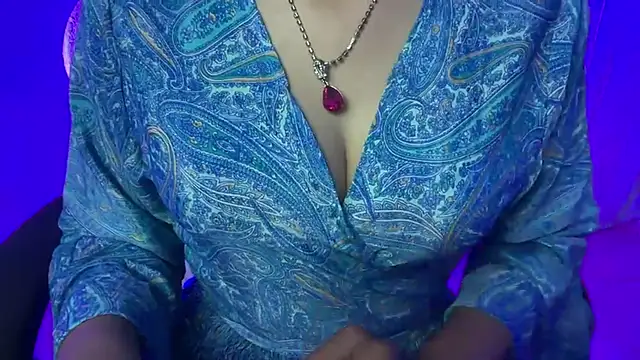 Snapshot of Queen_Angelena chatting on 11-29-25, 05:38 Queen Angelena online show from 11-29-25, 05:38