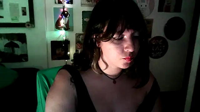 Snapshot of soynanabela28 chatting on 03-22-25, 01:32 soynanabela28 online show from 03-22-25, 01:32