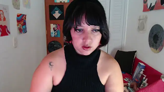 Snapshot of soynanabela28 chatting on 09-11-25, 12:33 soynanabela28 online show from 09-11-25, 12:33