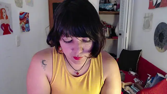 Snapshot of soynanabela28 chatting on 09-18-25, 07:10 soynanabela28 online show from 09-18-25, 07:10