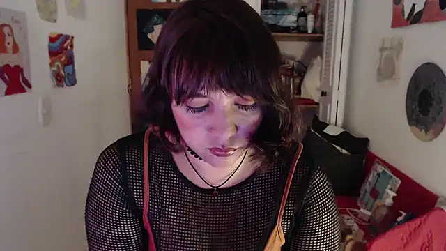 Snapshot of soynanabela28 chatting on 10-18-25, 02:36 soynanabela28 online show from 10-18-25, 02:36