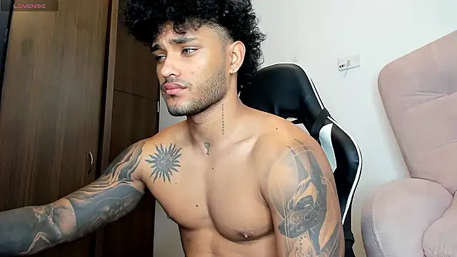 Alessandro Vanni online show from 12-02-24, 01:02