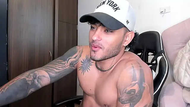 Alessandro Vanni online show from 12-07-24, 01:07