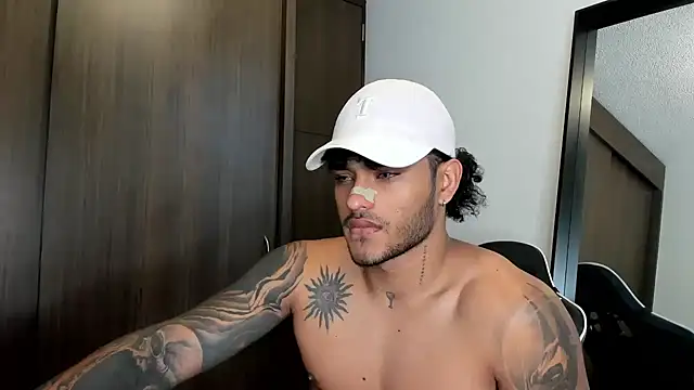 Alessandro Vanni online show from 12-22-24, 03:11