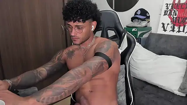 Alessandro Vanni online show from 10-02-25, 01:56