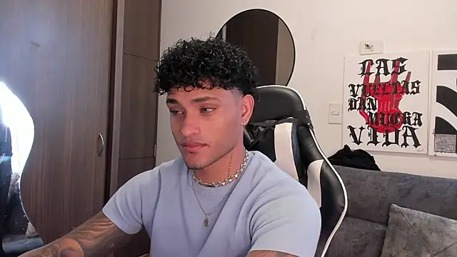 Alessandro Vanni online show from 12-21-25, 03:41