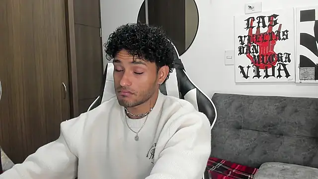 Alessandro Vanni online show from 01-18-26, 02:15