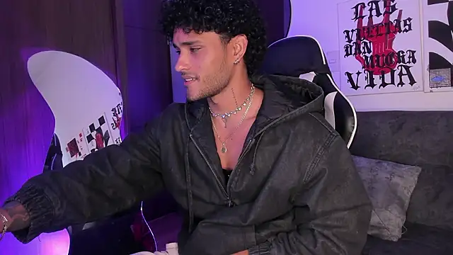 Alessandro Vanni online show from 03-05-26, 10:39