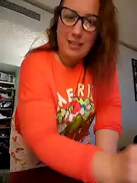 Canadian BBW online show from 12-19-24, 10:42