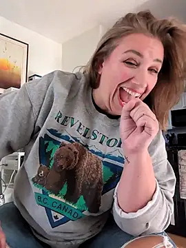 Canadian BBW online show from 10-15-25, 10:32