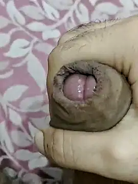 Snapshot of rockkyy9 chatting on 10-22-25, 07:46 rockkyy9 online show from 10-22-25, 07:46