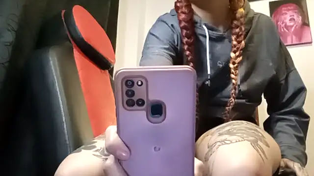 Tattoodreams lucy online show from 10-23-25, 10:19