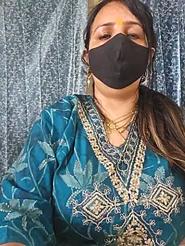 Snapshot of cute-tanvi chatting on 02-22-25, 08:29 cute-tanvi online show from 02-22-25, 08:29