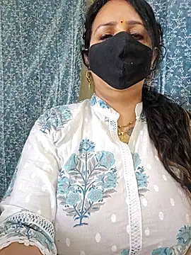 Snapshot of cute-tanvi chatting on 03-05-25, 08:21 cute-tanvi online show from 03-05-25, 08:21