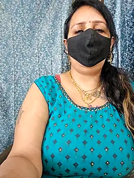 Snapshot of cute-tanvi chatting on 03-07-25, 08:45 cute-tanvi online show from 03-07-25, 08:45