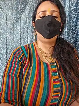 Snapshot of cute-tanvi chatting on 03-10-25, 04:07 cute-tanvi online show from 03-10-25, 04:07