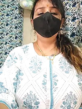 Snapshot of cute-tanvi chatting on 09-15-25, 12:54 cute-tanvi online show from 09-15-25, 12:54