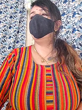 Snapshot of cute-tanvi chatting on 09-24-25, 01:53 cute-tanvi online show from 09-24-25, 01:53