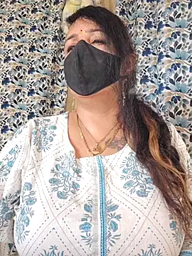 Snapshot of cute-tanvi chatting on 09-25-25, 01:53 cute-tanvi online show from 09-25-25, 01:53