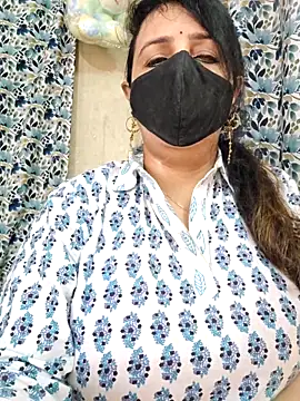 Snapshot of cute-tanvi chatting on 10-16-25, 01:17 cute-tanvi online show from 10-16-25, 01:17