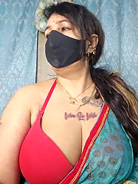 Snapshot of cute-tanvi chatting on 12-15-25, 01:32 cute-tanvi online show from 12-15-25, 01:32