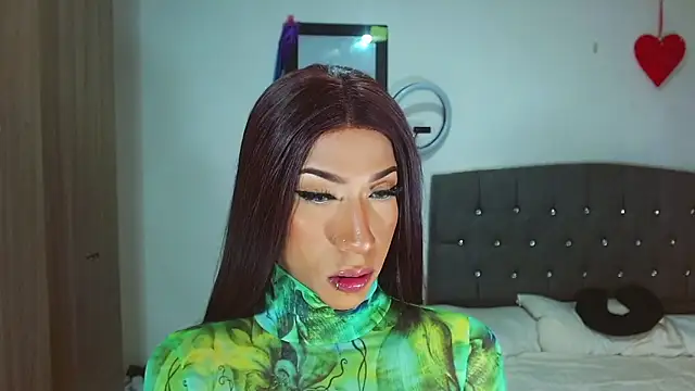 Kenisha Sweet online show from 10-10-25, 08:52