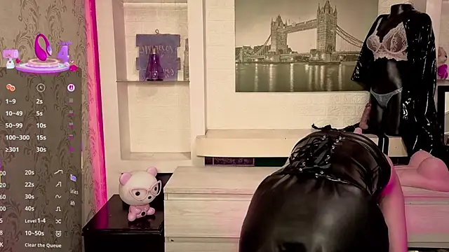 Snapshot of lala_angel chatting on 11-25-25, 01:00 lala angel online show from 11-25-25, 01:00