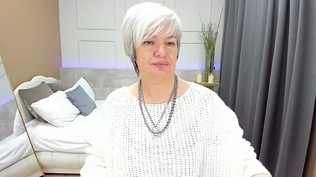 Snapshot of CarmenSoft chatting on 12-09-24, 05:40 CarmenSoft online show from 12-09-24, 05:40