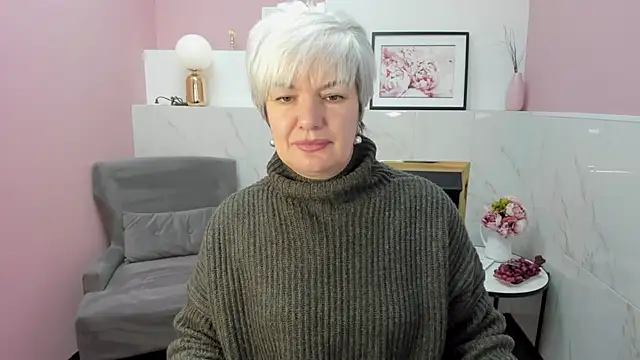 Snapshot of CarmenSoft chatting on 12-15-24, 08:47 CarmenSoft online show from 12-15-24, 08:47