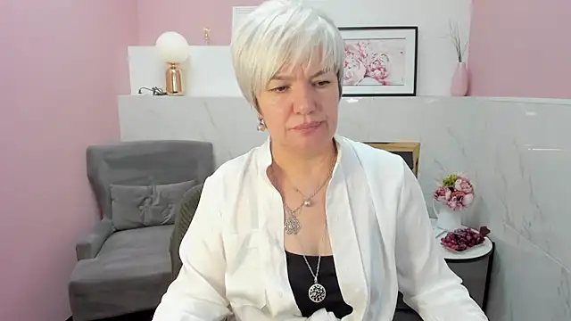 Snapshot of CarmenSoft chatting on 12-16-24, 02:57 CarmenSoft online show from 12-16-24, 02:57
