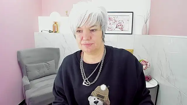 Snapshot of CarmenSoft chatting on 01-07-25, 08:42 CarmenSoft online show from 01-07-25, 08:42
