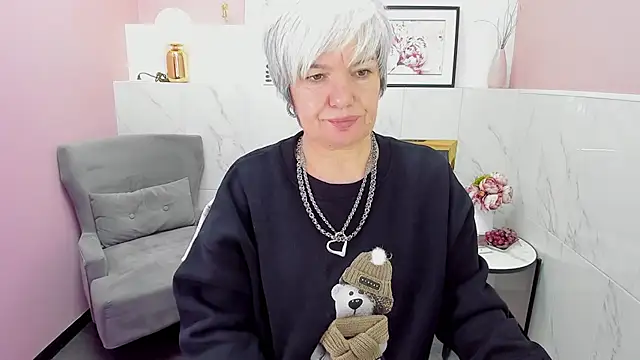 Snapshot of CarmenSoft chatting on 01-07-25, 11:45 CarmenSoft online show from 01-07-25, 11:45
