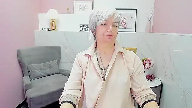 Snapshot of CarmenSoft chatting on 01-08-25, 05:48 CarmenSoft online show from 01-08-25, 05:48