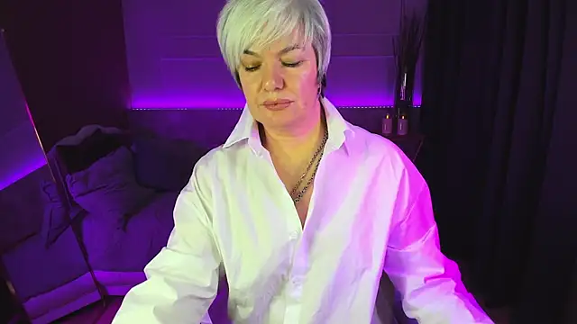 Snapshot of CarmenSoft chatting on 01-12-25, 02:56 CarmenSoft online show from 01-12-25, 02:56