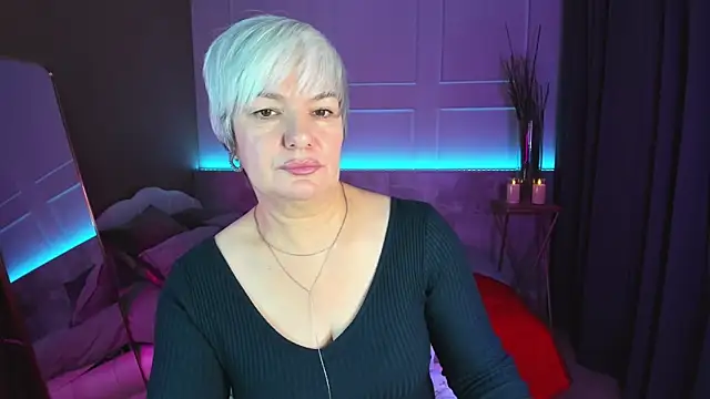 Snapshot of CarmenSoft chatting on 02-17-25, 08:47 CarmenSoft online show from 02-17-25, 08:47