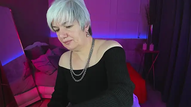 Snapshot of CarmenSoft chatting on 02-27-25, 03:04 CarmenSoft online show from 02-27-25, 03:04